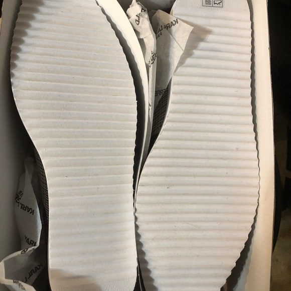 Karl Lagerfeld Paris Loafer. Plaid with embroidered appliqués. Sz 9 (NWT) - Picture 5 of 8